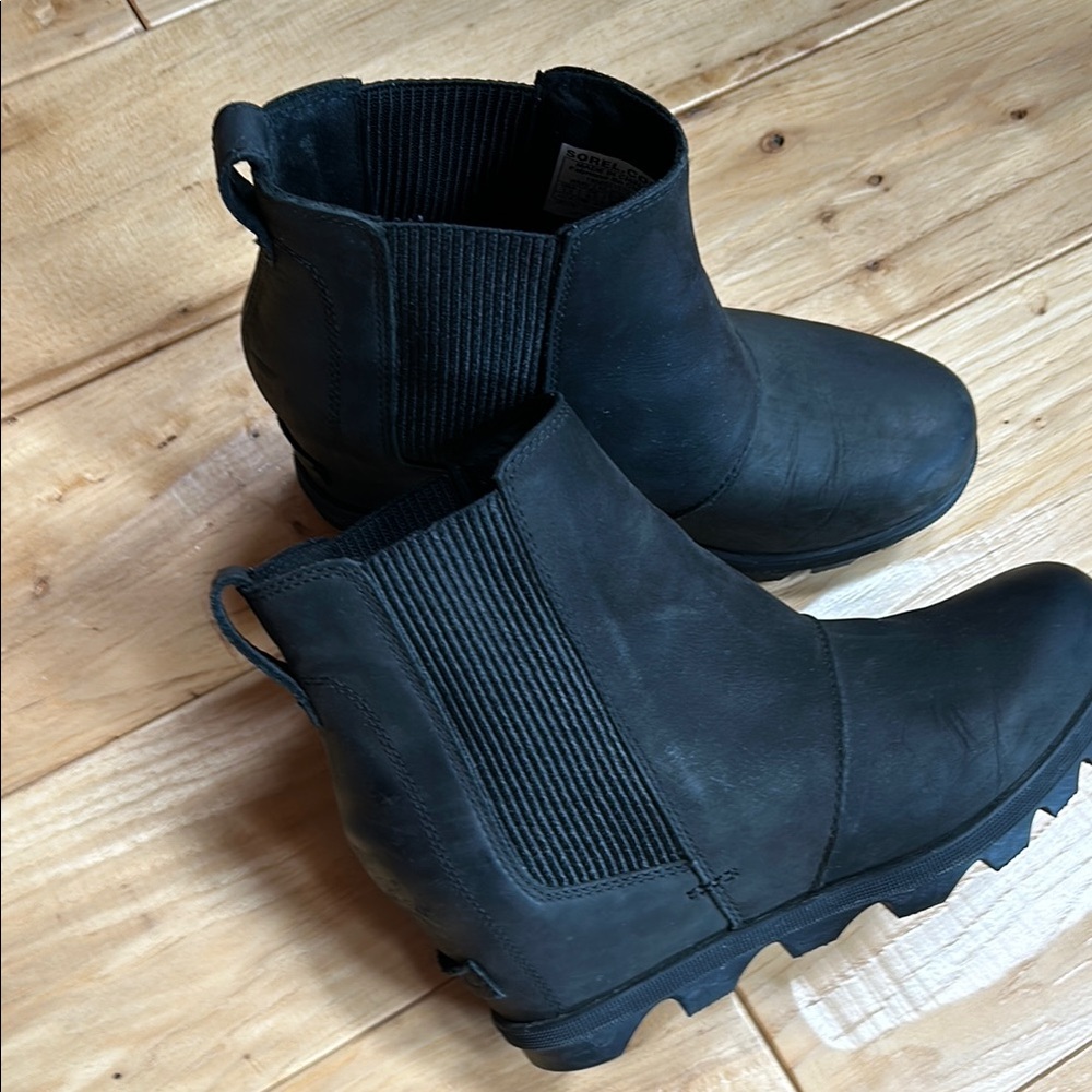 Sorel Black Ankle Booties